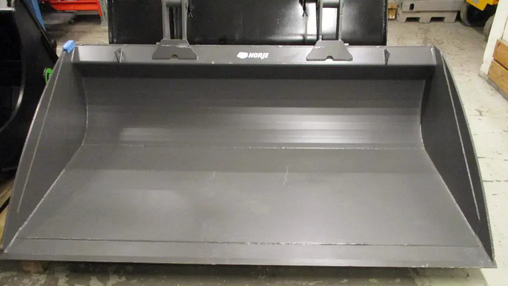 Esikopp frontallaadurile  0,8m3, Yanmar V80