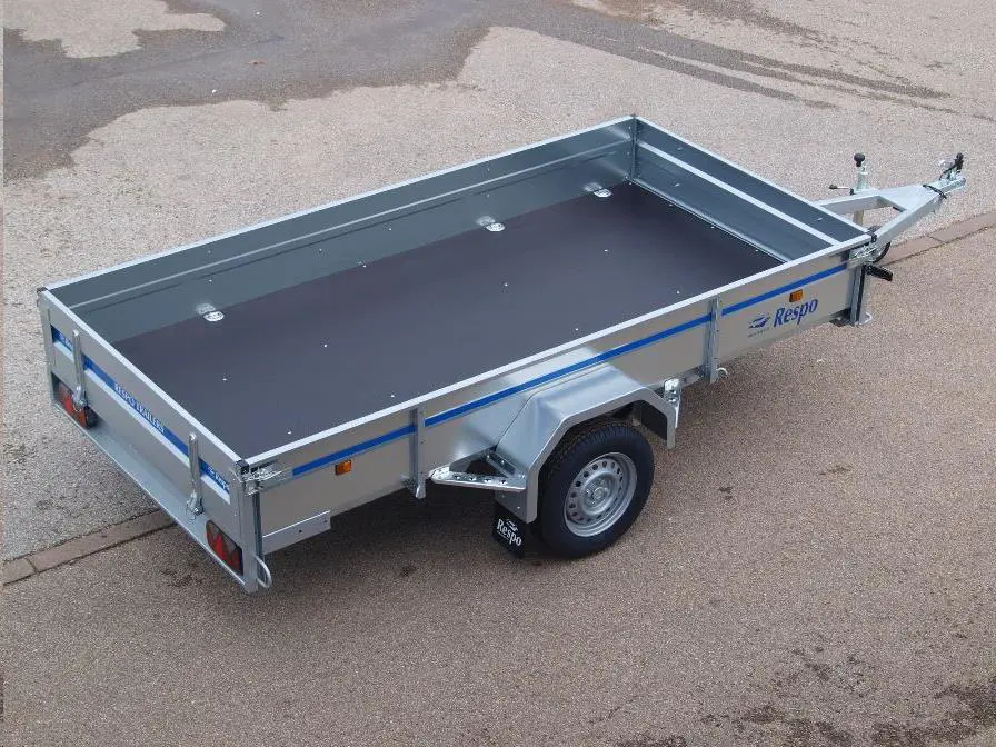 Single axle trailer, open deck