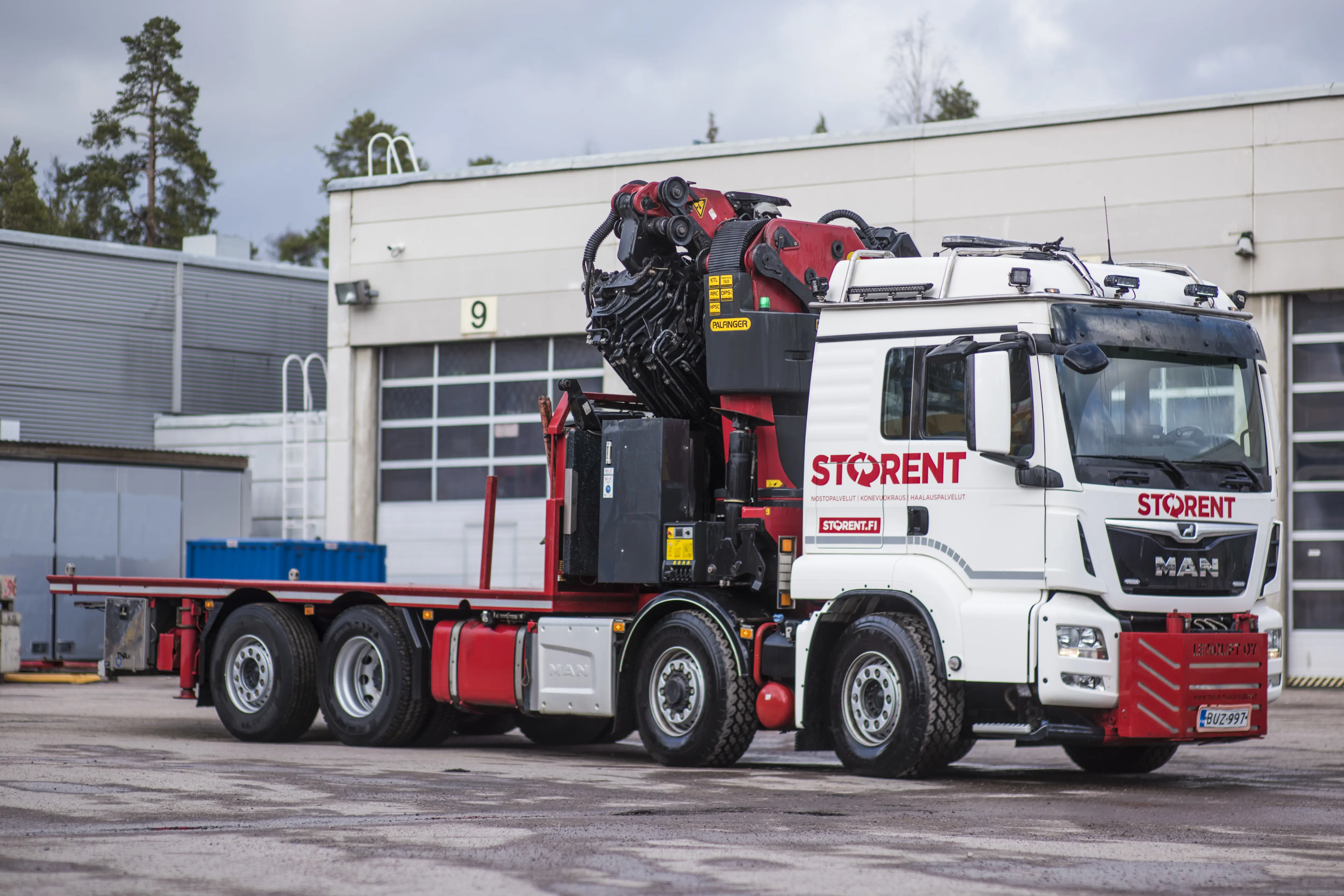 Truck mounted cranes (92tm)