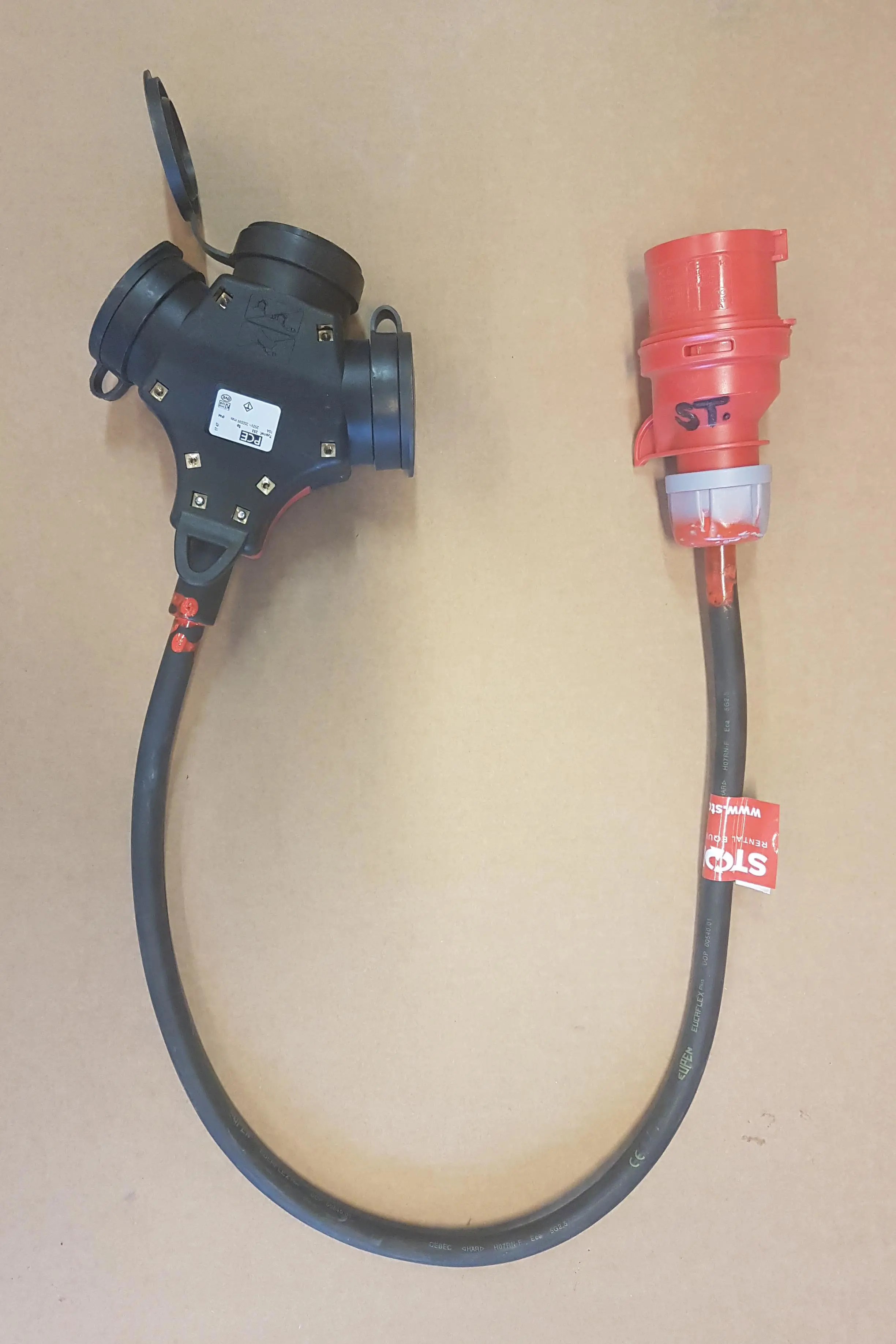 Cable transition  3F 16A  - Schuko