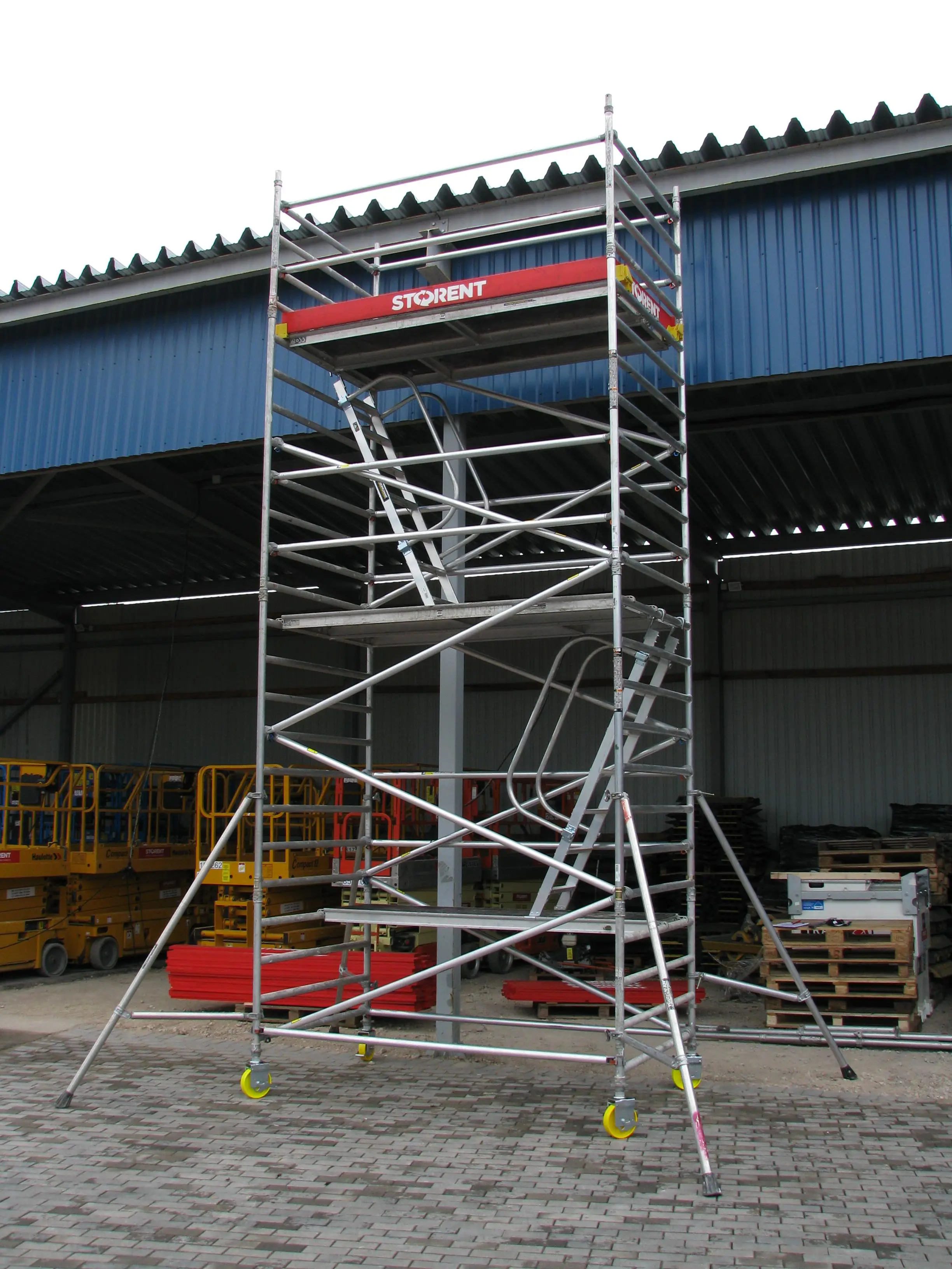 Aluminium towers