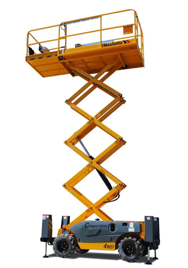 Compact rough-terrain scissor lift (diesel, 4 WD), 12m