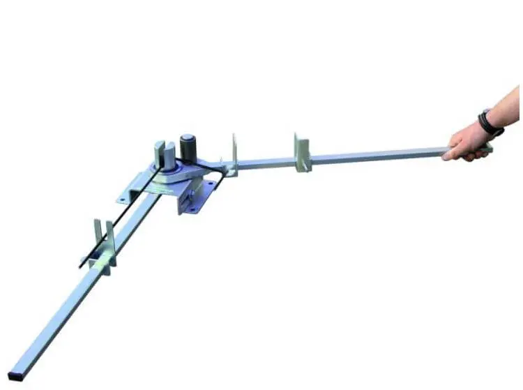 Handheld reinforced bar benders