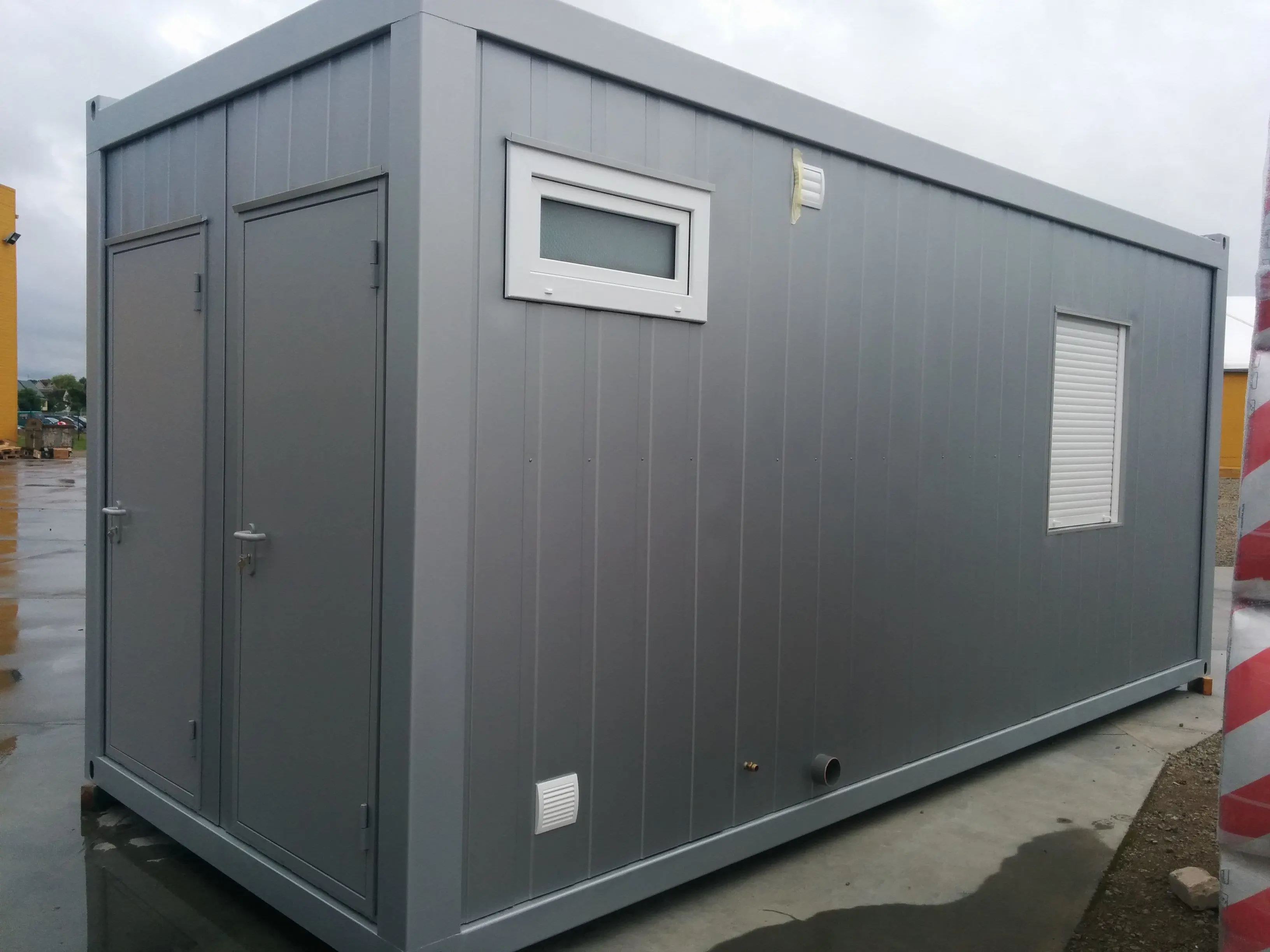 Office container, 20`, H=2,8m (Polyurethane) + WC